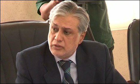 ڈالر سستا ہونیوالا ہے، جس کے پاس ہیں وہ کیش کرالیں، اسحق ڈار