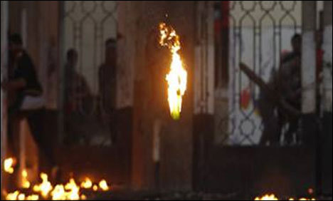 مصر: اخوان المسلمون کے مظاہرے، جامعہ الازہرکی 2 عمارتیں جلادیں