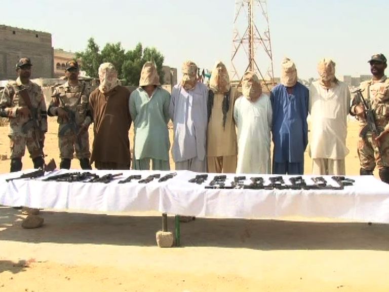 کراچی: ٹارگٹڈ آپریشن میں 19 ملزم گرفتار، اسلحہ برآمد