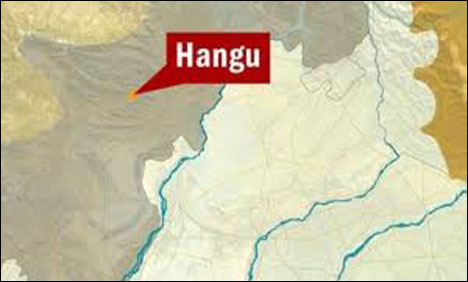 ہنگو میں گورنمنٹ اسکول کے باہر دھماکہ