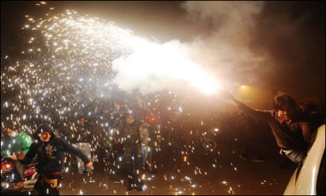 ملک بھر میں نئے سال کا جشن شروع ہو گیا