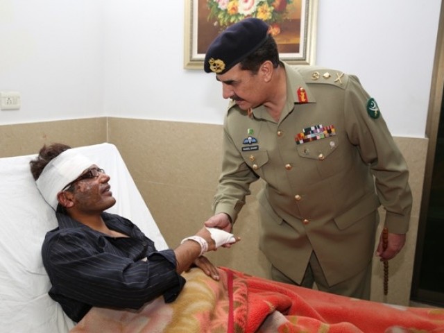 بنوں دھماکے میں زخمی اہلکاروں کو بہترین طبی سہولیات فراہم کی جائیں، آرمی چیف