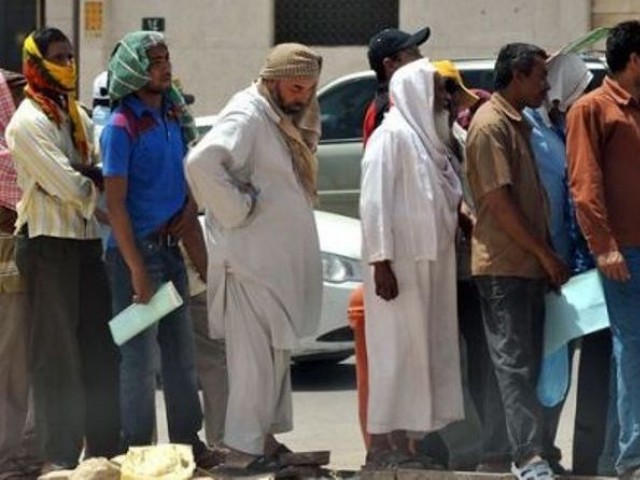 سعودی عرب، غیرملکیوں کے قیام کی مدت 2 سال کرنے پرغور