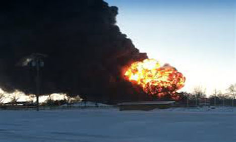 امریکی ریاست شمالی ڈکوٹا میں خام تیل سے بھری ٹرین پٹری سے اتر گئی