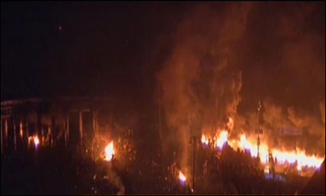 یوکرینی مظاہرین کا 6 عمارتوں پر قبضہ، پولیس سے جھڑپیں