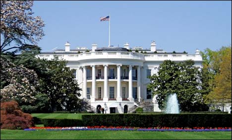 وائٹ ہاوٴس نے رابرٹ گیٹس کے الزامات مسترد کر دیے