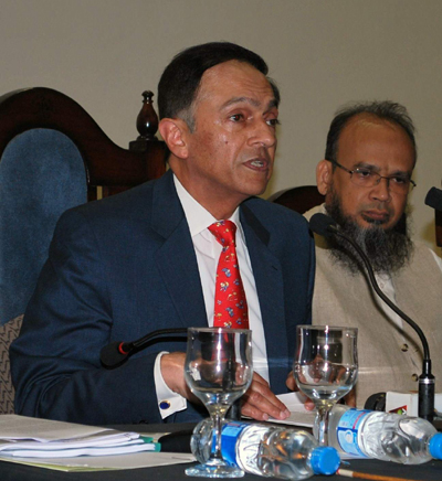 حکومت سے اختلاف، گورنر سٹیٹ بینک یاسین انور مستعفی