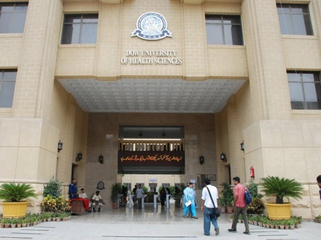 ڈاؤ یونیورسٹی میں پیدائشی ٹیڑھے پاؤں کے علاج کا مرکز قائم