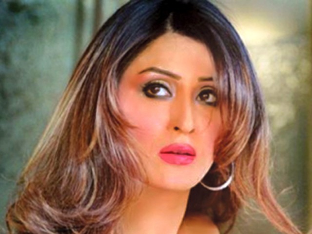 غیر معیاری فلموں میں کام کرنے سے گھر بیٹھے رہنا بہتر ہے، لیلیٰ