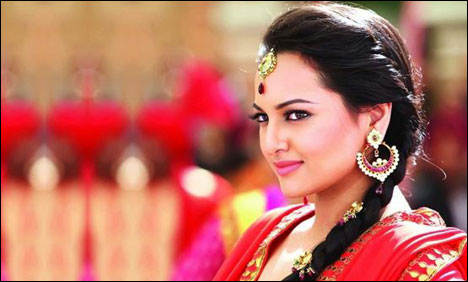 سوناکشی کے ستارے عروج پر، مانی رتنم کو ہری جھنڈی دکھا دی