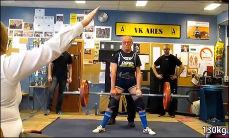 91 سالہ معمر شخص نے 130 کلو وزن اٹھا کر حیران کر دیا