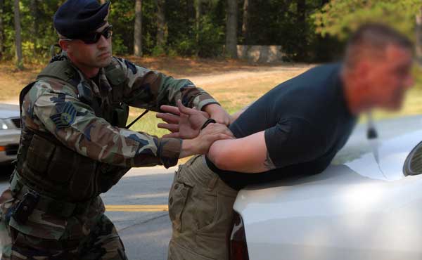 شامی جنگ میں حصہ لینے کا شبہ، امریکی نوجوان کو گرفتار کر لیا گیا