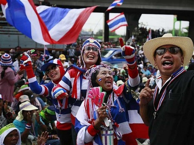 تھائی حکومت کا بنکاک اور نواحی علاقوں میں ایمرجنسی ختم کرنے کا اعلان