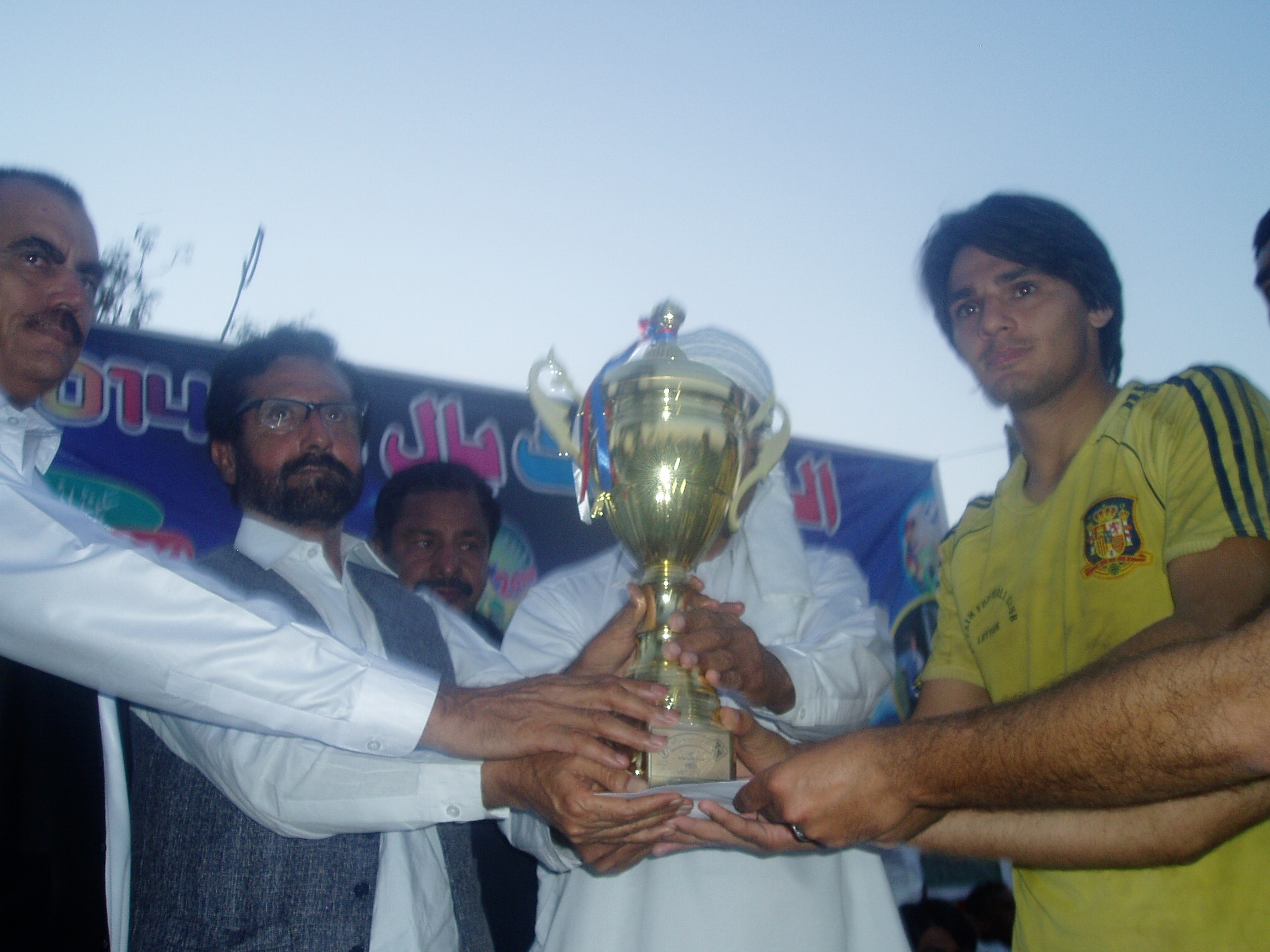 جس ملک کے گرائونڈ آباد ہونگے اس ملک کے ہسپتال ویران ہونگے۔  محمد اکرم ظفر