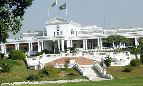 خیبر پختونخواسے تعلق رکھنے والی 9 شخصیات کو تمغہ امتیازسے نوازا گیا