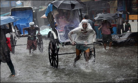 مہاراشٹرا میں موسلادھار بارش اور ژالہ باری سے نظام زندگی درہم برہم