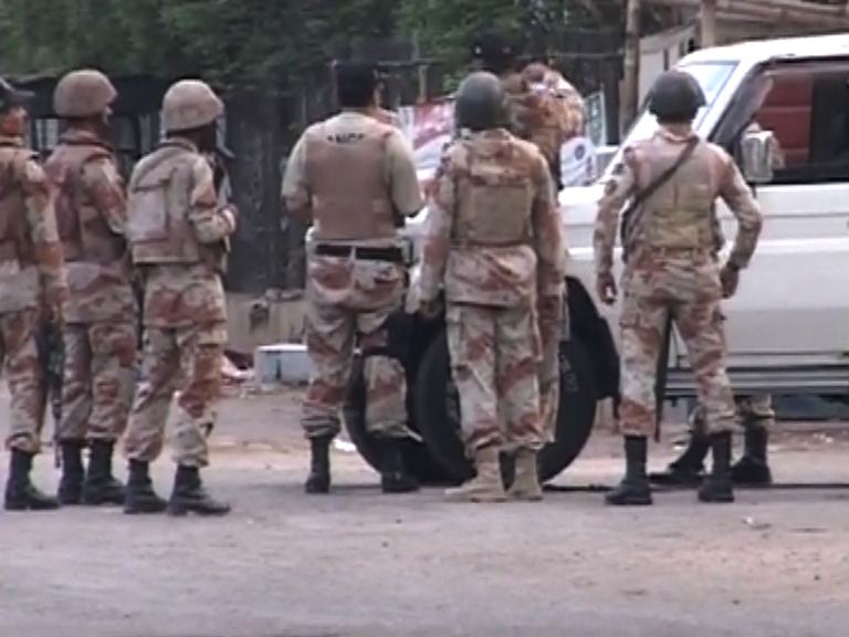 کراچی: لیاقت آباد الیاس گوٹھ میں ٹاگٹڈ آپریشن، رینجرز پر فائرنگ