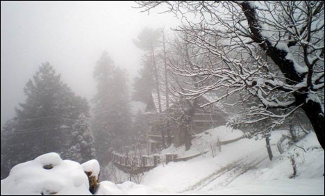 بالائی علاقوں میں برفباری اور بارش نے سردی مزید بڑھا دی