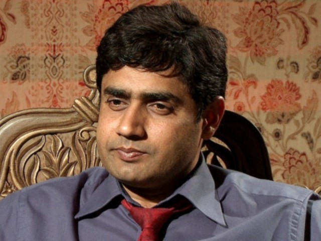 گلوکار ابرار الحق کو دبئی ایئرپورٹ پر حراست میں لے لیا گیا