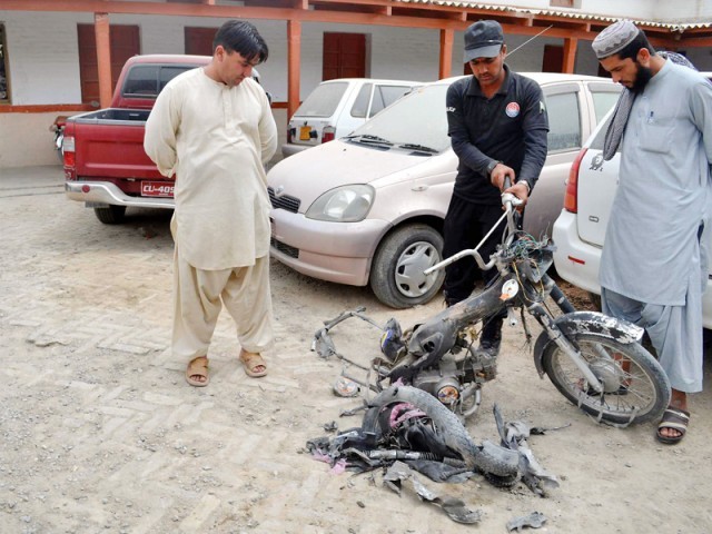 بلوچستان، لیگی رہنما کے گھر پر بم حملہ، فائرنگ، 6 افراد جاں بحق