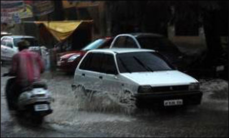 حیدرآباد اور گرد و نواح میں بارش، تیز ہوائیں، کئی علاقوں کی بجلی غائب