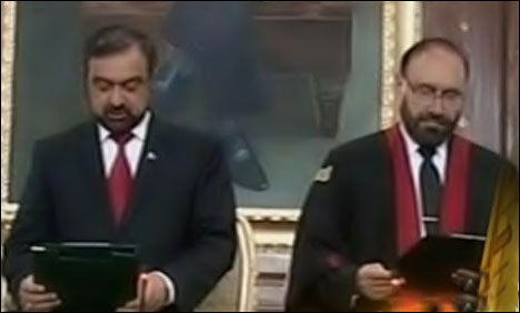 پشاور ہائیکورٹ کے نئے چیف جسٹس مظہرعالم نے حلف اٹھالیا