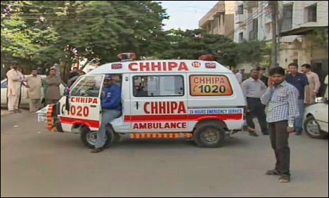 کراچی : خالد بن ولید روڈ سے10 کلو وزنی بم برآمد