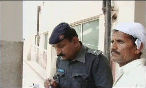 لاہور : میو اسپتال سے 2 خواتین نے 9  ماہ کا بچہ اغوا کر لیا