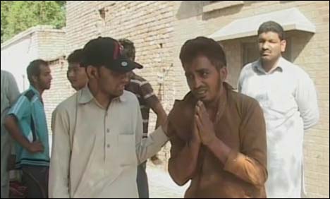 ملتان : گھر میں گھسنے والا مشکوک شخص پٹائی کے بعد پولیس کے حوالے