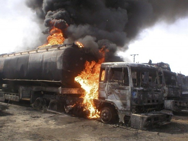 خیبرایجنسی میں نیٹوکنٹینرز پر راکٹ حملوں سے ایک شخص جاں بحق، 3 زخمی