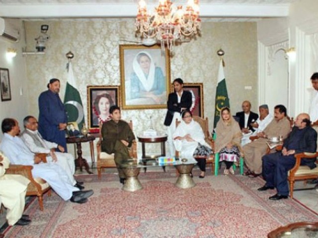 حکومت مشرف غداری کیس میں سارا بوجھ عدلیہ پر نہ ڈالے، پیپلزپارٹی