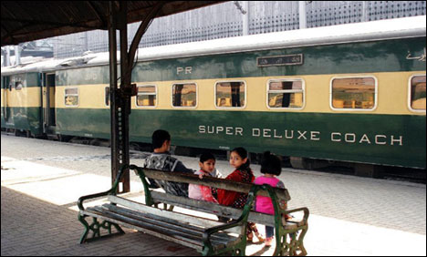 مسافر ٹرینوں کا موسمِ گرما کا ٹائم ٹیبل جاری، کل سے عمل ہوگا