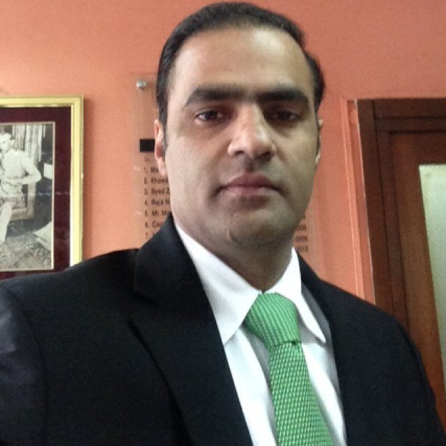 عمران خان ملکی ترقی میں رکاوٹ  بن رہے ہیں: عابد شیرعلی