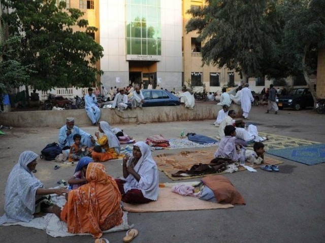 کراچی میں سول اسپتال کے احاطے سے 2 سالہ بچی لاپتہ، والدین نڈھال