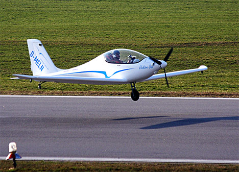 الیکٹرک جہاز کی کامیاب آزمائشی پرواز