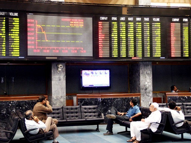 بیرونی سرمایہ کاری نے حصص مارکیٹ کو مندی سے بچا لیا