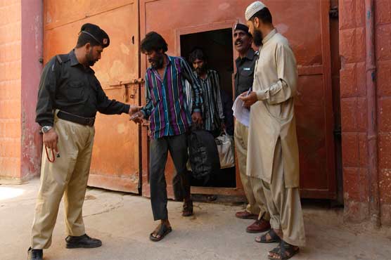 کراچی: جذبہ خیر سگالی کے تحت ملیر جیل سے 59 بھارتی قیدی رہا