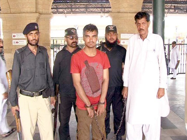 کینٹ اسٹیشن، قیمتی موبائل فونز سے بھرے کارٹن چرا کر فرار ہونیوالا ملزم گرفتار