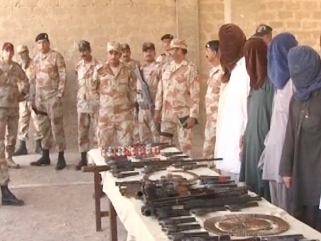 رینجرز نے لانڈھی سے 11 افراد حراست میں لے لیے