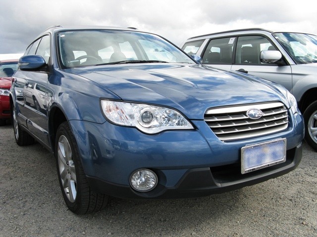 پرانی گاڑٰوں کی درآمد پر ڈیوٹی میں کمی پر غور