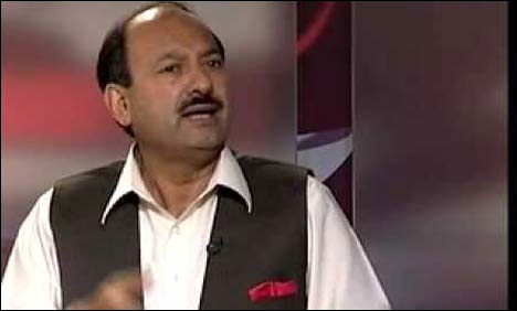 عمران خان وزیر اعظم بننے کا خواب دیکھ رہے ہیں،  زاہد خان