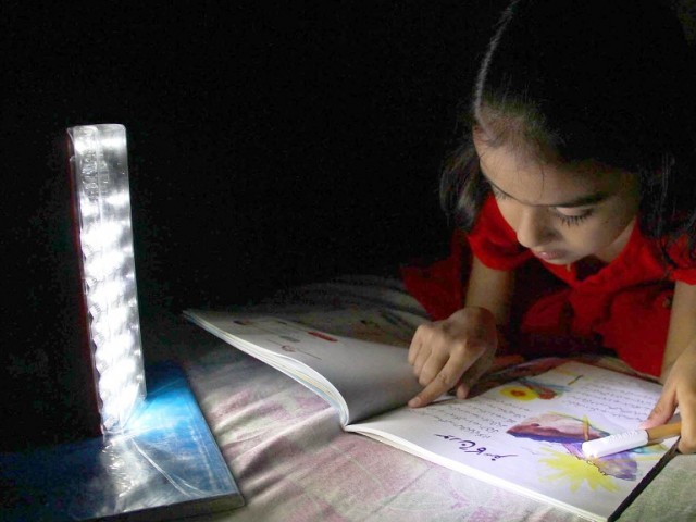 گرمیاں بڑھتے ہی لوڈ شیڈنگ بھی عروج پر