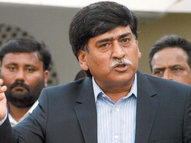 مہاجر قومی موومنٹ کے سربراہ آفاق احمد لندن پہنچ گئے