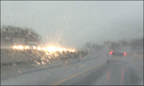 امریکا: آرکنساس میں تیز ہواؤں کے ساتھ بارش، نظام زندگی درہم برہم