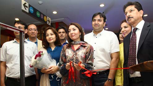 چن ون  نے کلفٹن  کراچی  میں  نئے سٹور  کا افتتاح  کر دیا