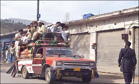 پرتشدد واقعات کے بعد شمالی وزیرستان کے قبائل کی نقل مکانی