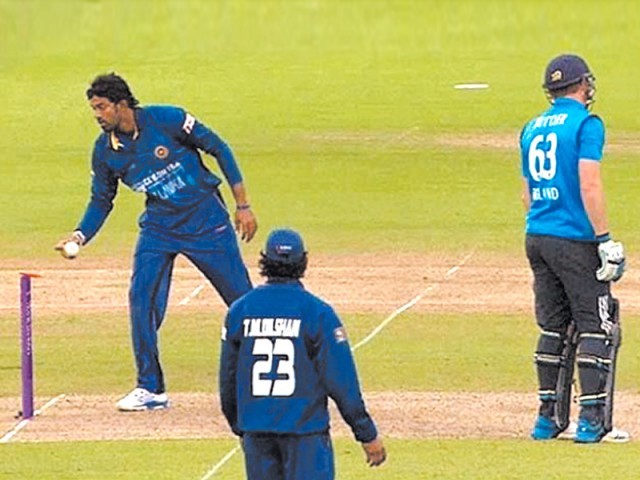 رن آؤٹ تنازع: انگلینڈ اور سری لنکا کے درمیان تناؤ بڑھ گیا