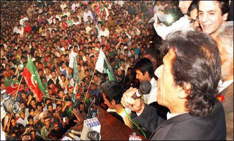 عدالتوں سے ہی انصاف نہ ملے تو سڑکوں کے علاوہ کہاں جائیں؟ عمران خان