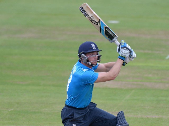 جوز بٹلر نے کیون پیٹرسن سے تیز ترین  سنچری کا انگلش ریکارڈ چھین لیا