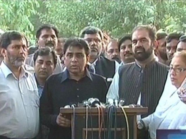 ملک میں نظام کی تبدیلی کے لئے ہر جدوجہد کا ساتھ  دیں گے،  رہنما ایم کیوایم خالد مقبول صدیقی